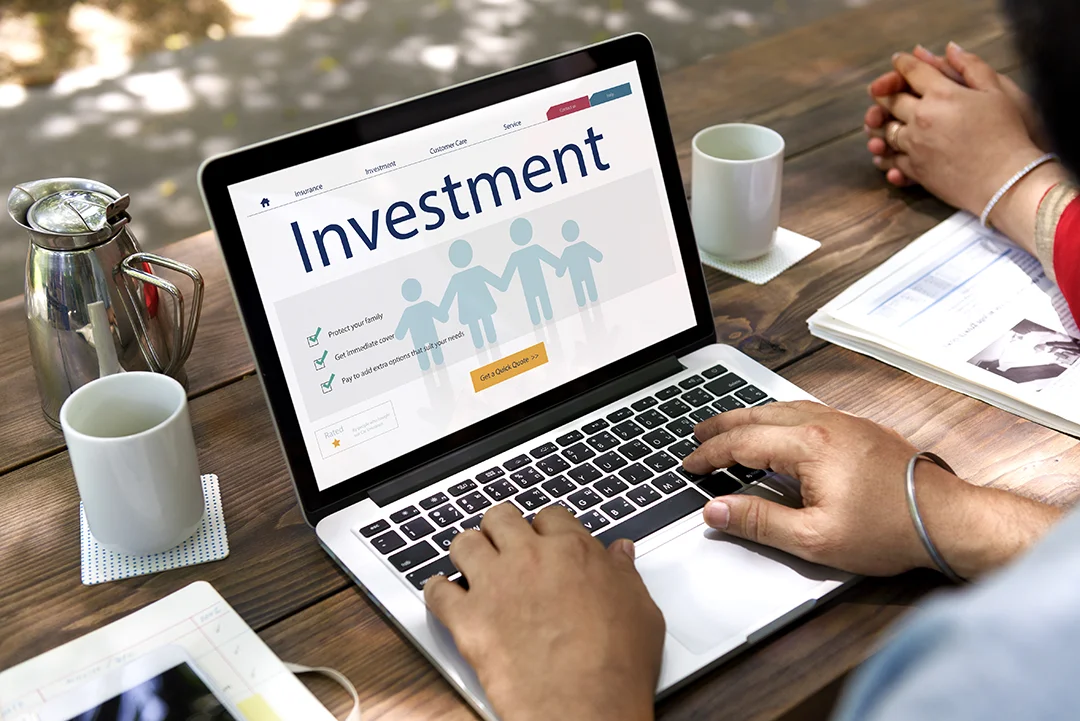 Investment Comparison - Returns vs. Value
